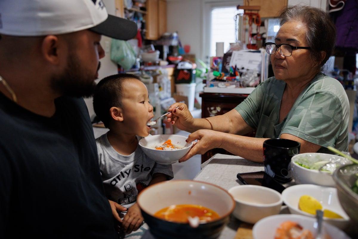 Americans Adapt Grocery Habits Amid 50-Year High Price Surge Americans Adapt Grocery Habits Amid 50-Year High Price Surge
