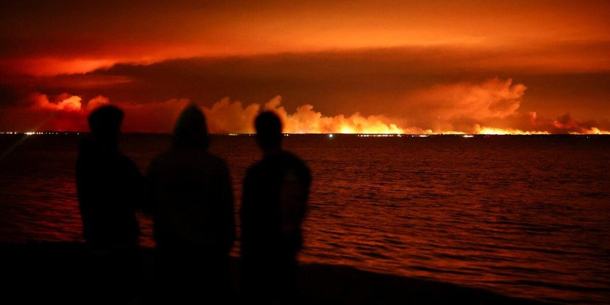 Urgent Evacuation Ordered in Cap Ferret as Tourists Evacuated by Boat Urgent Evacuation Ordered in Cap Ferret as Tourists Evacuated by Boat
