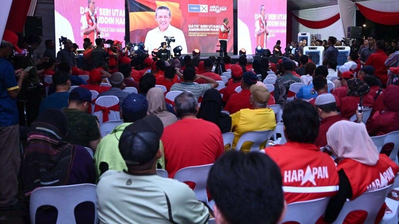 Malaysian Police Investigate Vote-Buying Allegations Ahead of Negeri Sembilan Election Malaysian Police Investigate Vote-Buying Allegations Ahead of Negeri Sembilan Election