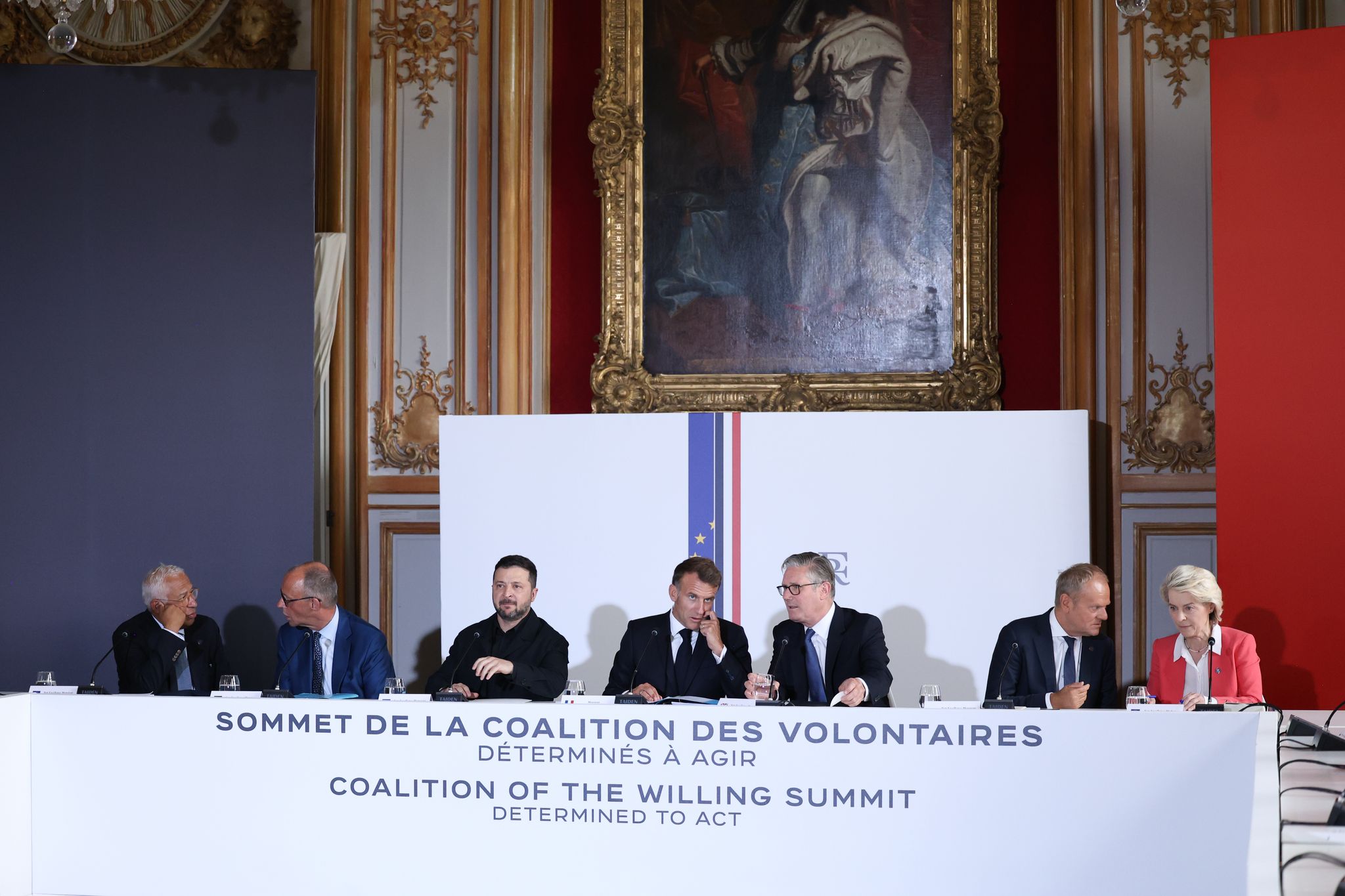 Macron’s Eastern Gambit: Europe’s Uneasy Waltz Along Ukraine’s Edge