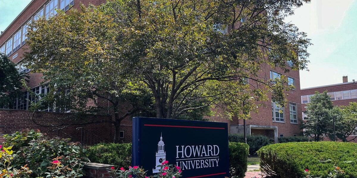 University Reverses Decision to Unenroll 500 Freshmen Over Payment Deadlines University Reverses Decision to Unenroll 500 Freshmen Over Payment Deadlines