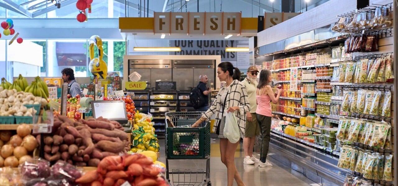 US GDP Growth Slows in Q2 Despite Strong Consumer Demand US GDP Growth Slows in Q2 Despite Strong Consumer Demand