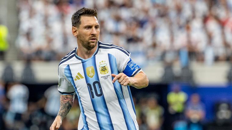 Messi’s Marathon: Argentina’s World Cup Bid, Global Gaze, and the Business of Heroism Messi’s Marathon: Argentina’s World Cup Bid, Global Gaze, and the Business of Heroism