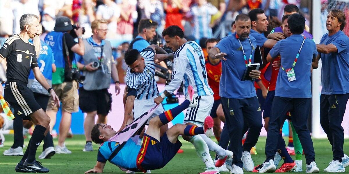 Leandro Paredes Dismissed Post-Match: Argentina’s World Cup Exit Marred by Brawl Leandro Paredes Dismissed Post-Match: Argentina’s World Cup Exit Marred by Brawl