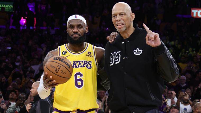 Hoops Hegemony Shifts: Abdul-Jabbar’s Unlikely Plea Amid LeBron’s L.A. Exit Hoops Hegemony Shifts: Abdul-Jabbar’s Unlikely Plea Amid LeBron’s L.A. Exit