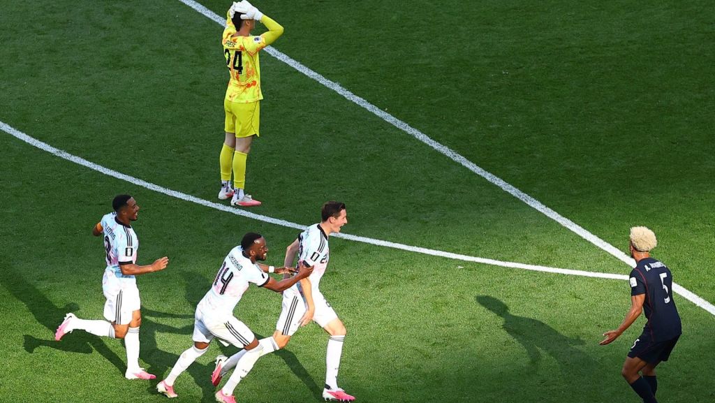 Familiar Fade for USMNT: World Cup Dream Capsizes Amid Broadcast Billions Familiar Fade for USMNT: World Cup Dream Capsizes Amid Broadcast Billions