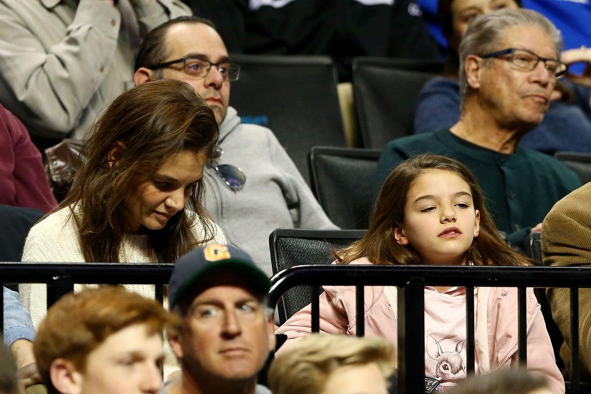 Suri Cruise Legally Drops Father Tom Cruise’s Surname Suri Cruise Legally Drops Father Tom Cruise’s Surname