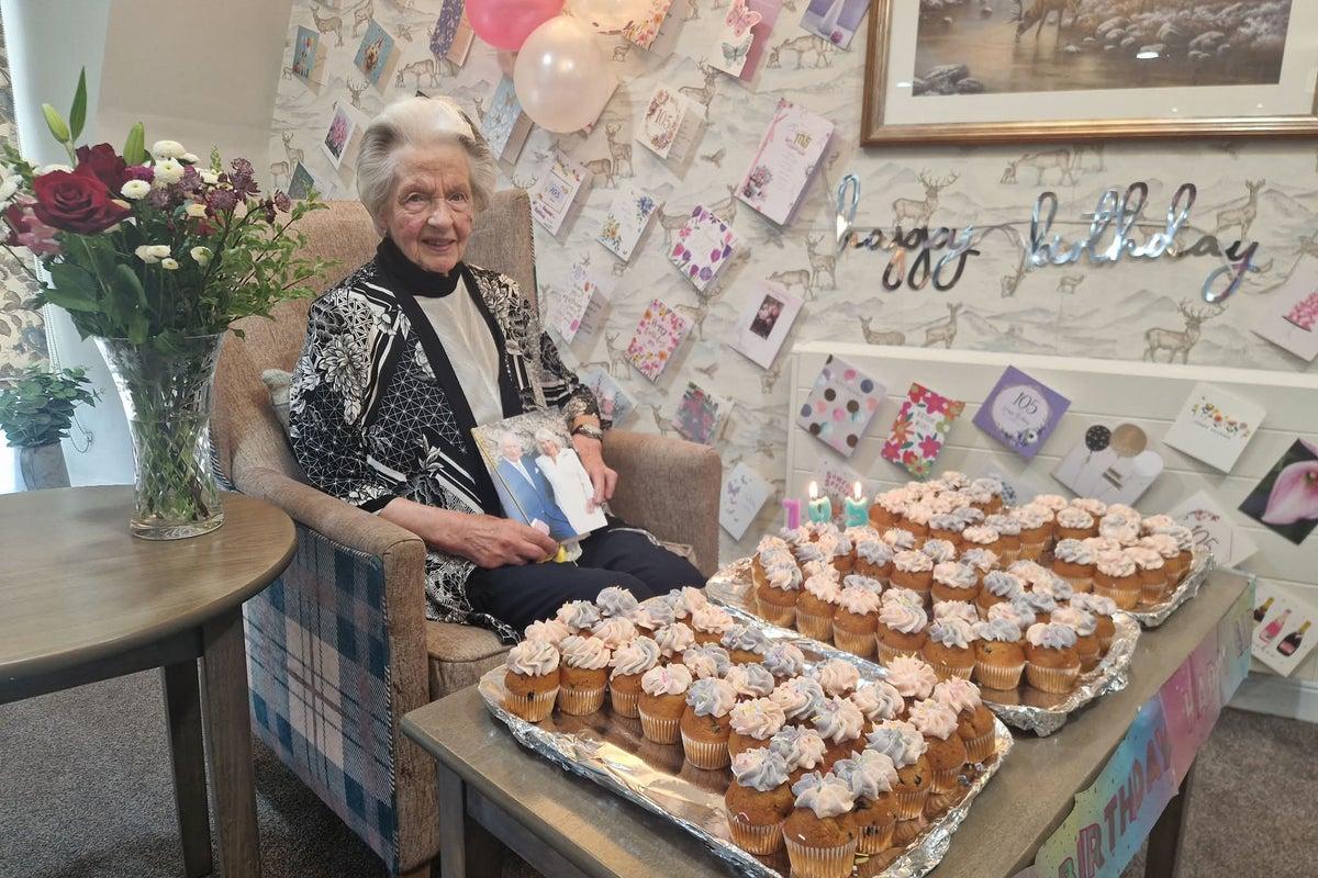 Centenarian Mary Davidson Smith Celebrates 105th Birthday with Royal Card Centenarian Mary Davidson Smith Celebrates 105th Birthday with Royal Card