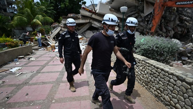 Hope Dwindles for Venezuela Quake Survivors Amid Arduous Search Hope Dwindles for Venezuela Quake Survivors Amid Arduous Search