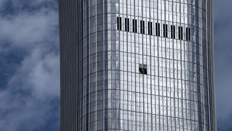 Beijing’s Control Cracks: Lone Act Exposes Crisis