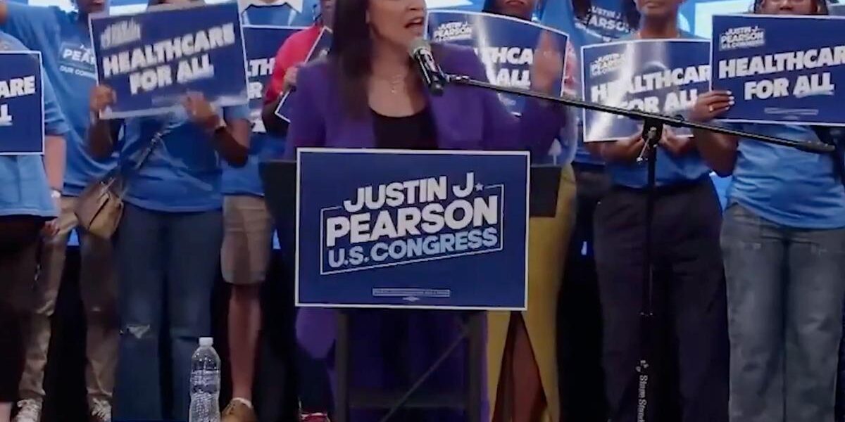 AOC Criticized by MAGA for Using Southern Accent in Tennessee Rally AOC Criticized by MAGA for Using Southern Accent in Tennessee Rally