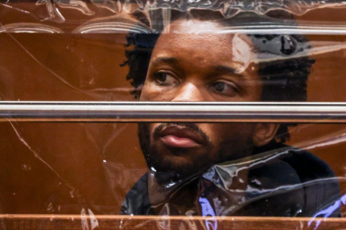 Singer D4vd Allegedly Ordered Body Bag and Chainsaws Post-Teen Death, Detective Testifies Singer D4vd Allegedly Ordered Body Bag and Chainsaws Post-Teen Death, Detective Testifies