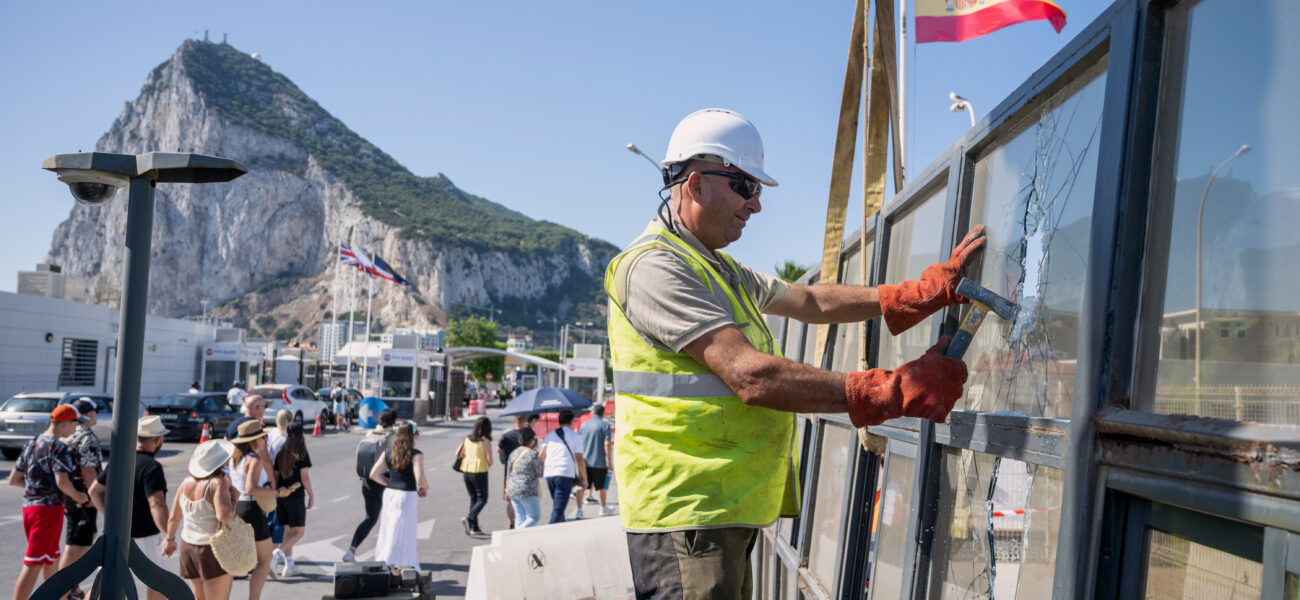 The Ghost of Gib: Border Fence Vanishes, Old Animosities Linger The Ghost of Gib: Border Fence Vanishes, Old Animosities Linger