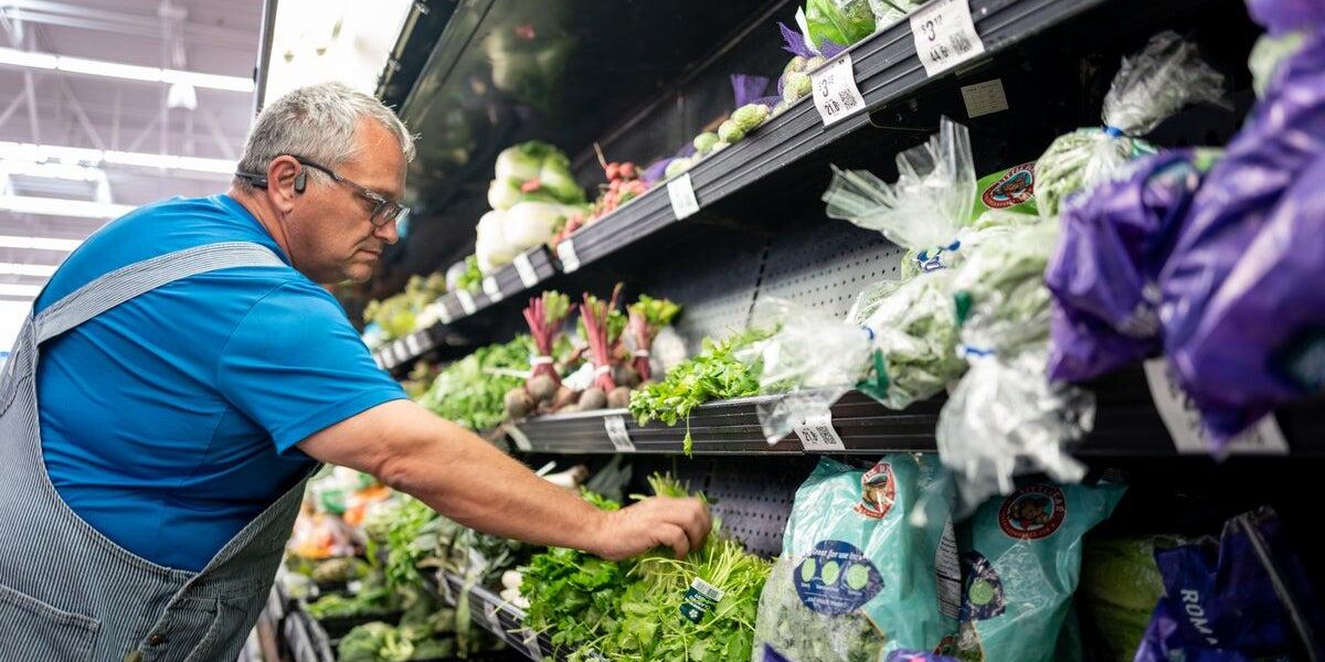 Cyclospora Outbreak Causes 40% Drop in U.S. Fruit and Vegetable Consumption Cyclospora Outbreak Causes 40% Drop in U.S. Fruit and Vegetable Consumption