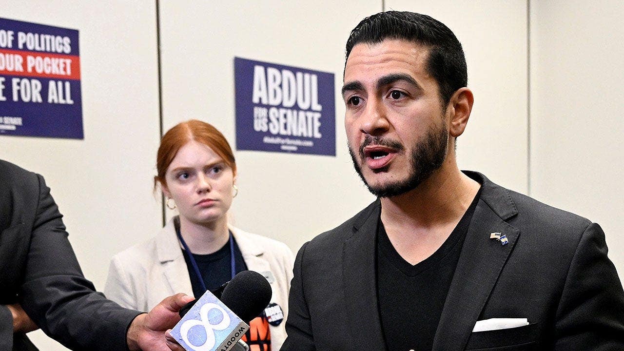 El-Sayed Slams CNN: Michigan Race Heats as ‘Defund’ Narrative Lingers El-Sayed Slams CNN: Michigan Race Heats as ‘Defund’ Narrative Lingers