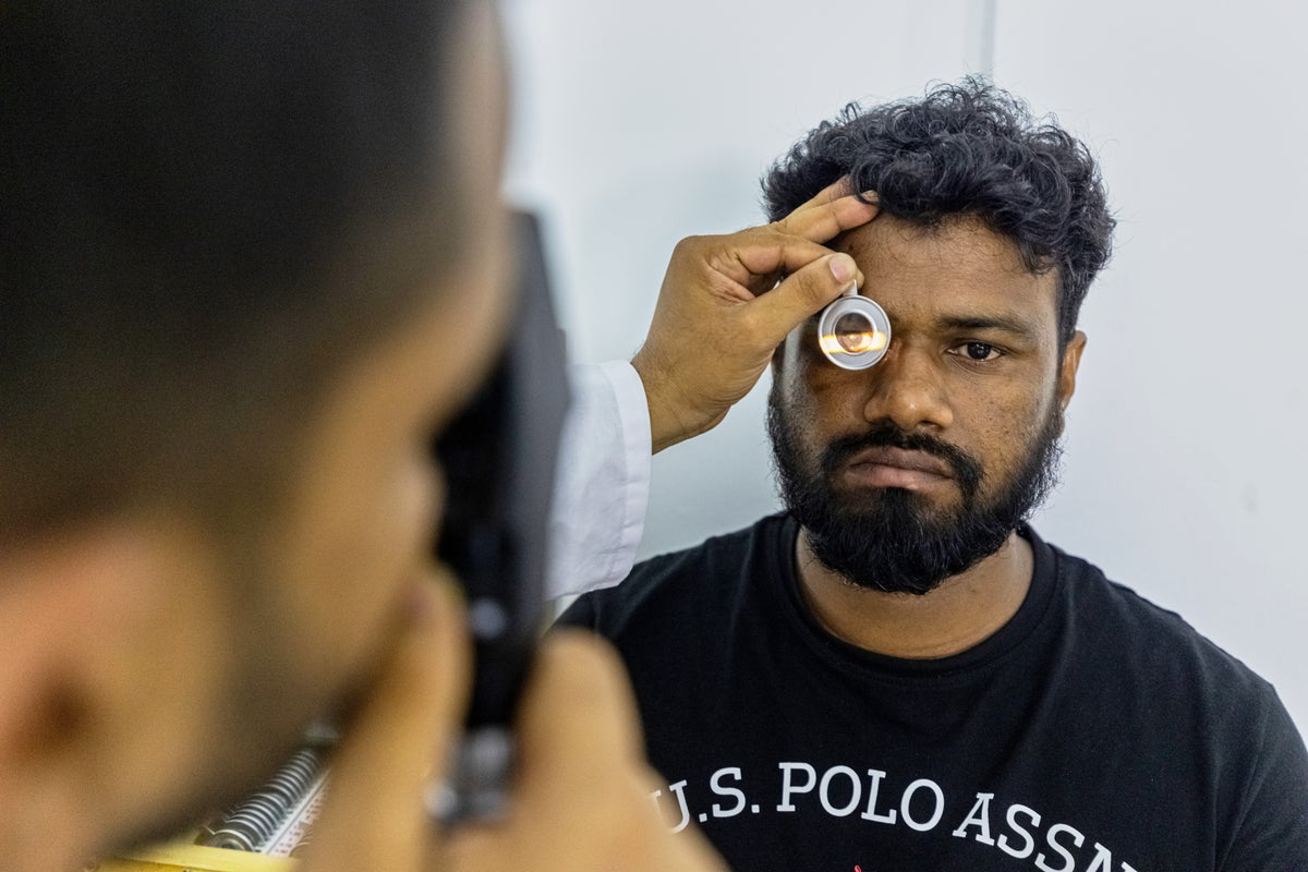 Reading Glasses Boost Productivity in Bangladesh Garment Factories Reading Glasses Boost Productivity in Bangladesh Garment Factories