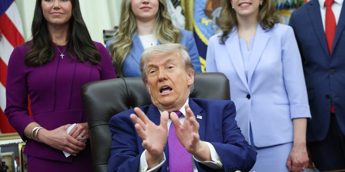Mothers Voice Disapproval of Trump’s Presidency: Policy Concerns Grow Mothers Voice Disapproval of Trump’s Presidency: Policy Concerns Grow