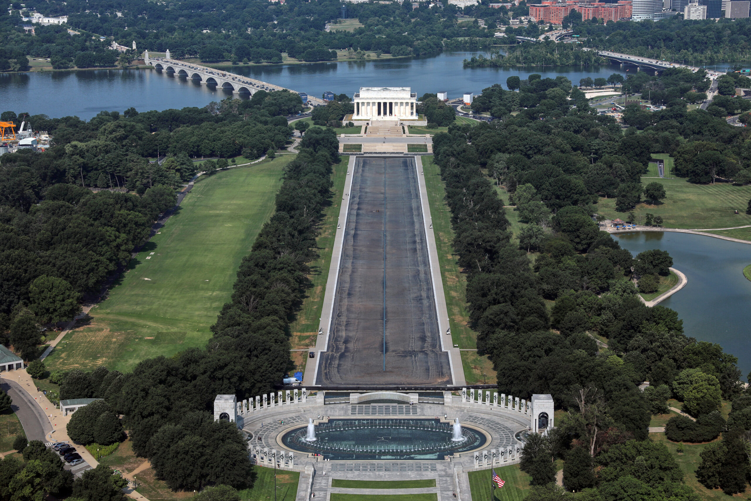 Fading Empire: National Mall’s ‘American Flag Blue’ Recedes to Grim Grey