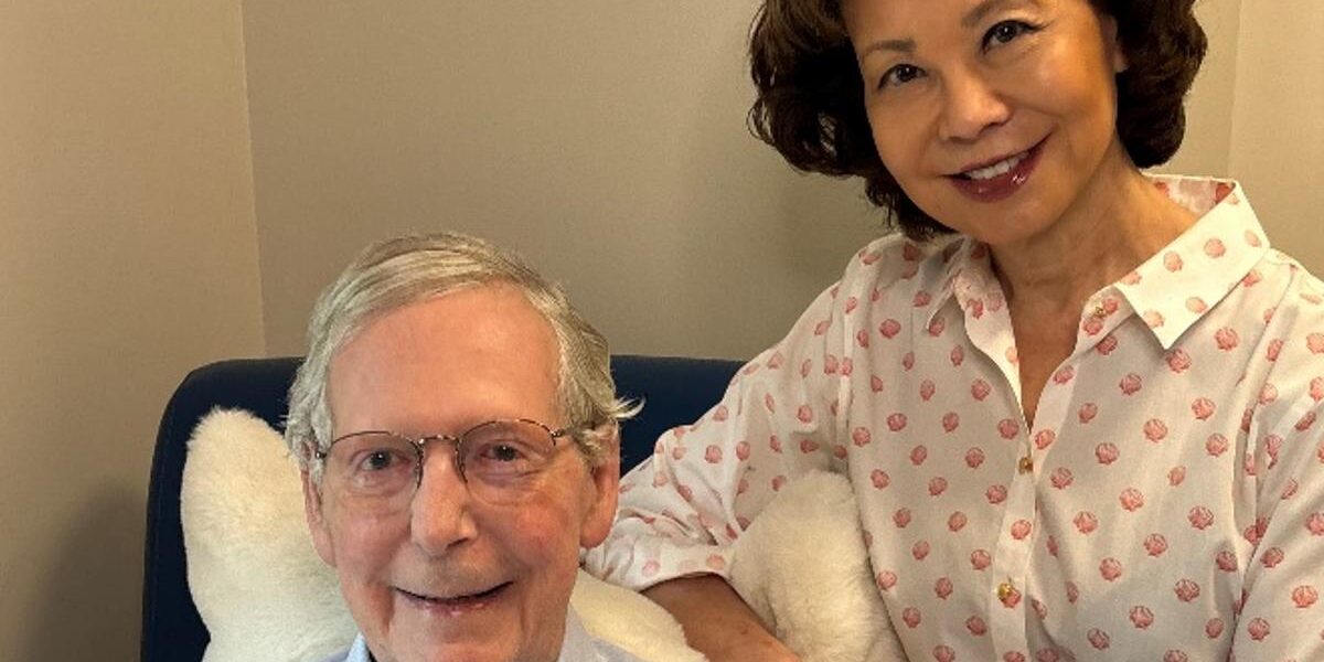 McConnell’s Office Releases New Photo Amid Hospitalization Speculation McConnell’s Office Releases New Photo Amid Hospitalization Speculation