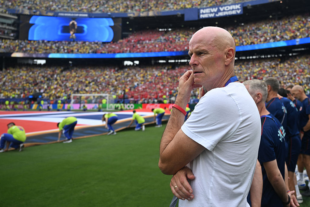 Presidential Touchdown: How a Phone Call Shattered Football’s Impartial Façade Presidential Touchdown: How a Phone Call Shattered Football’s Impartial Façade