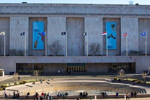 Culture Wars Erupt: White House Labels Smithsonian ‘Radical,’ Sparking National Identity Battle Culture Wars Erupt: White House Labels Smithsonian ‘Radical,’ Sparking National Identity Battle