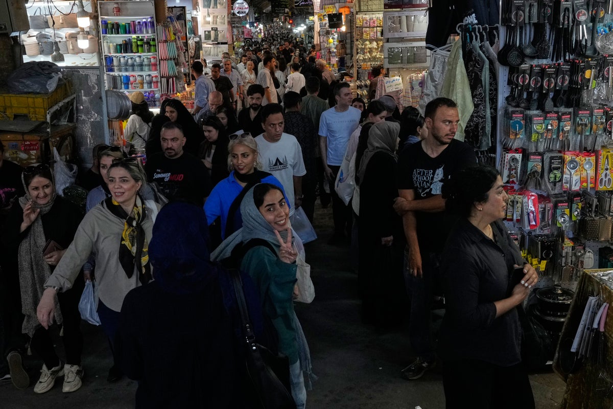 US Airstrikes Reportedly Damage Key Iran Port in Gulf of Oman US Airstrikes Reportedly Damage Key Iran Port in Gulf of Oman