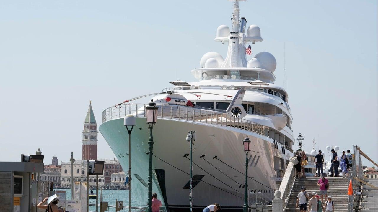 US Ambassador to Italy Faces Protests in Venice Amid Festival Security Tightening US Ambassador to Italy Faces Protests in Venice Amid Festival Security Tightening