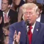 Man Mimics Trump’s Signature Hand Moves During Georgia Rally Speech