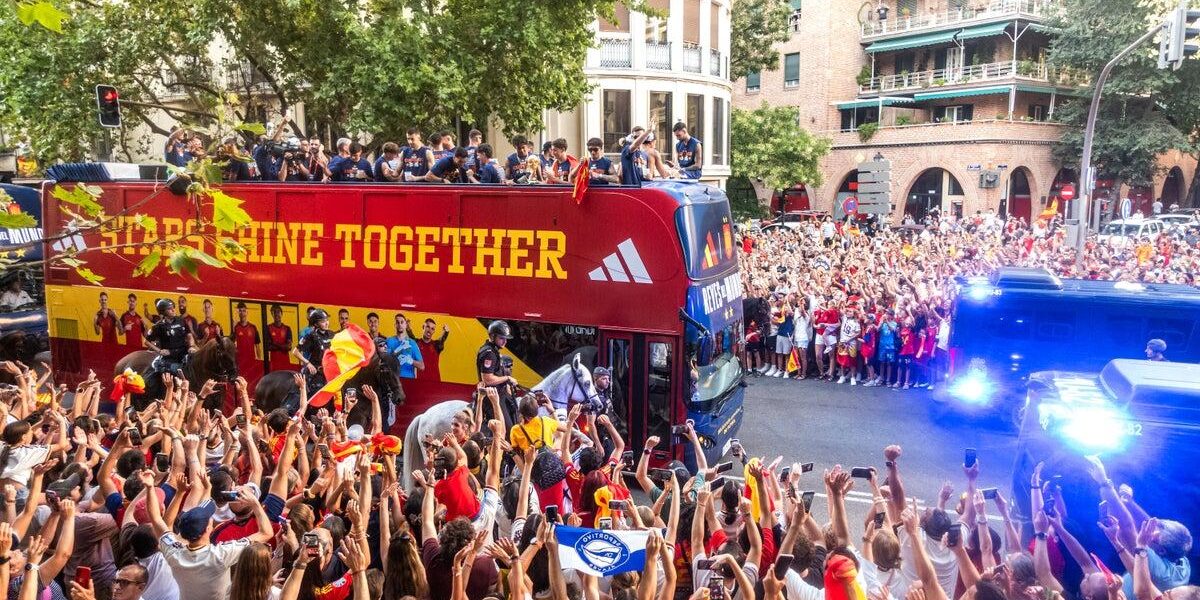 Spain’s World Cup Champions Receive Royal Welcome Amid Record Attendance Spain’s World Cup Champions Receive Royal Welcome Amid Record Attendance
