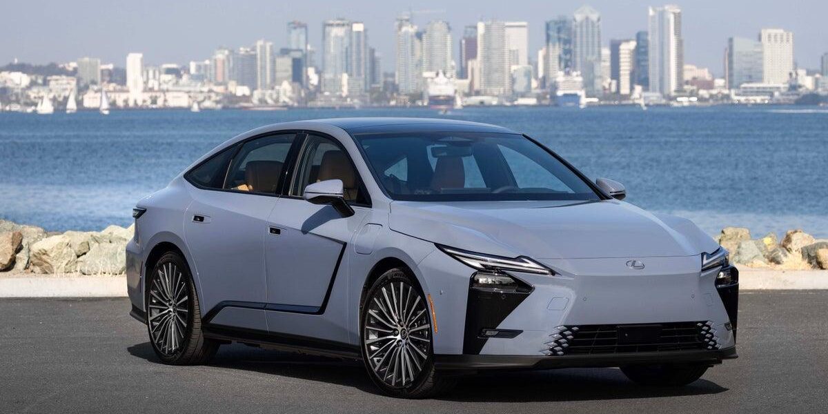 Lexus ES vs. Mercedes-Benz CLA: Battle of Electric Luxury Sedans Lexus ES vs. Mercedes-Benz CLA: Battle of Electric Luxury Sedans