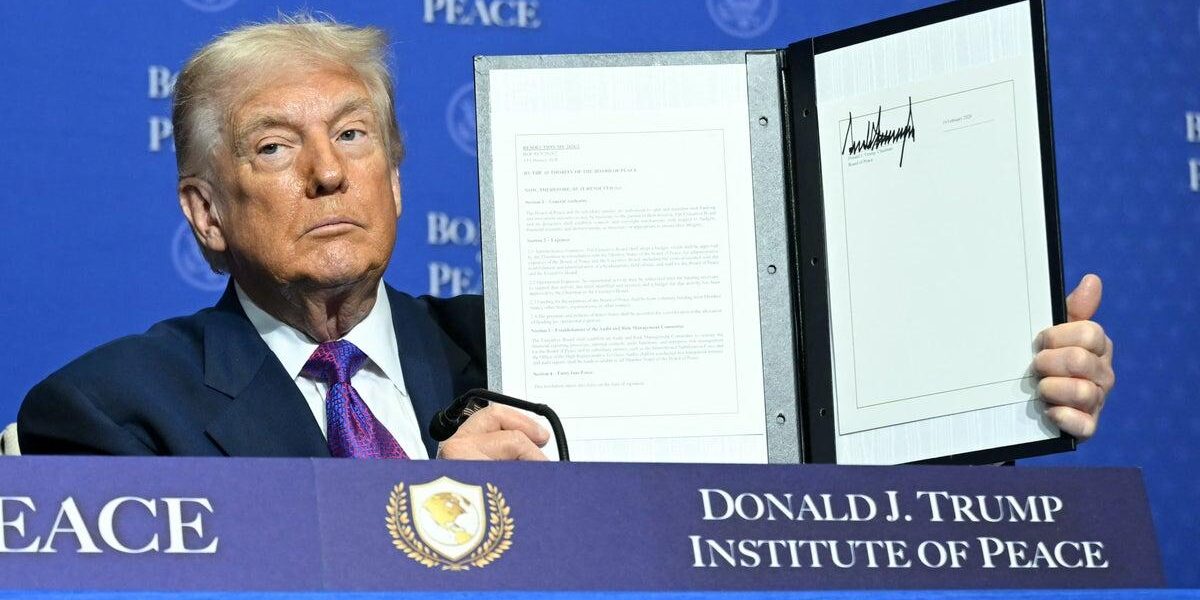 Trump Announces ‘Historic’ Gaza Deal to Disarm Hamas and Withdraw Israeli Troops Trump Announces ‘Historic’ Gaza Deal to Disarm Hamas and Withdraw Israeli Troops
