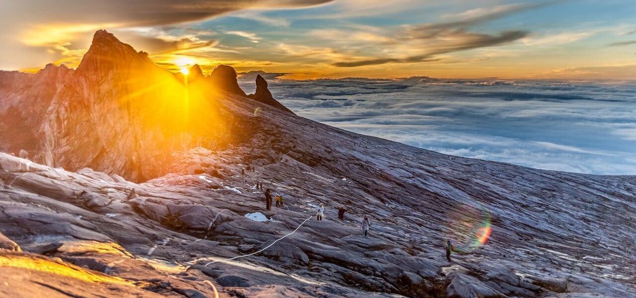 Malaysia Implements Strict Measures to Combat Social Media-Driven Hiking Risks Malaysia Implements Strict Measures to Combat Social Media-Driven Hiking Risks