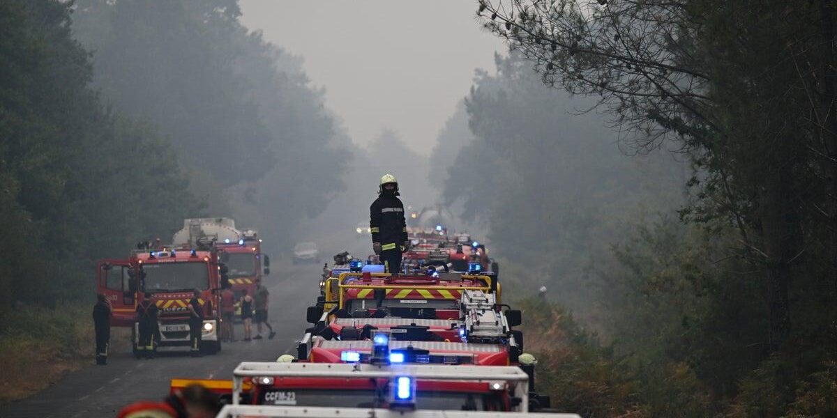 Military Aircraft Deployed to Combat Devastating Wildfires in France Military Aircraft Deployed to Combat Devastating Wildfires in France