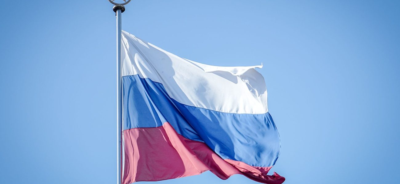 Russian Economy: Service Sector Decline Deepens Russian Economy: Service Sector Decline Deepens