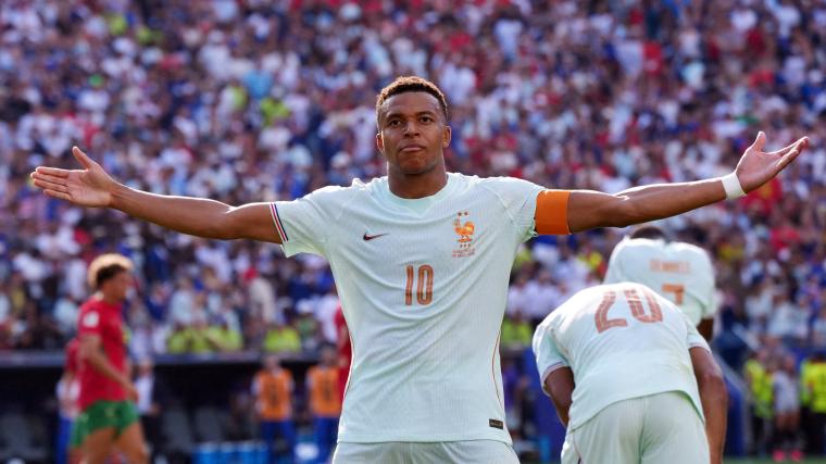 The New Stadium Spectacle: Global Gambling, Digital Enticements, and the ‘Beautiful Game’s’ Murky Underside The New Stadium Spectacle: Global Gambling, Digital Enticements, and the ‘Beautiful Game’s’ Murky Underside