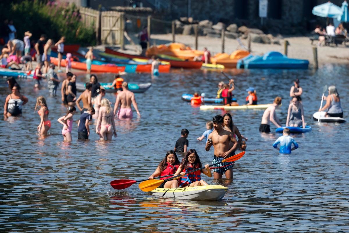 UK Weather Forecast: Southern Regions to Experience 35C Heatwave UK Weather Forecast: Southern Regions to Experience 35C Heatwave