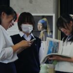 Young Japanese Artists Transform School Blackboards into Creative Canvases Young Japanese Artists Transform School Blackboards into Creative Canvases