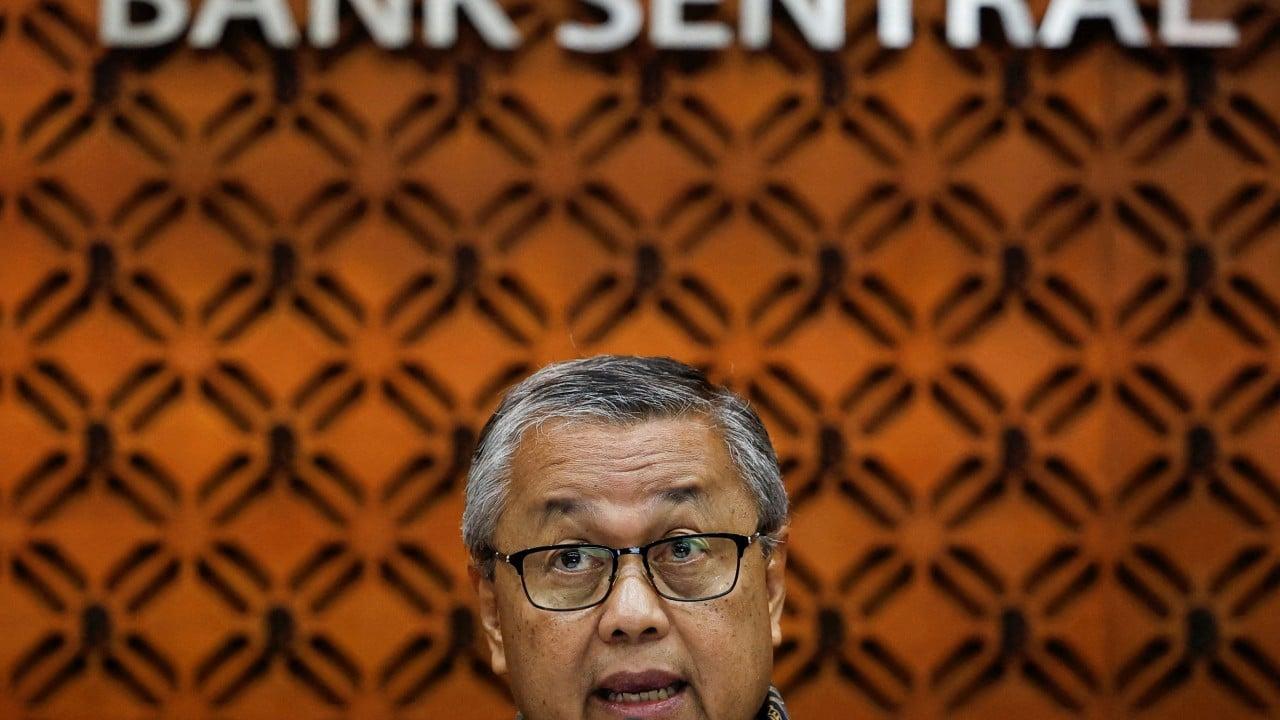 Indonesian Central Banker’s Resignation Highlights Rate Policy Dilemma