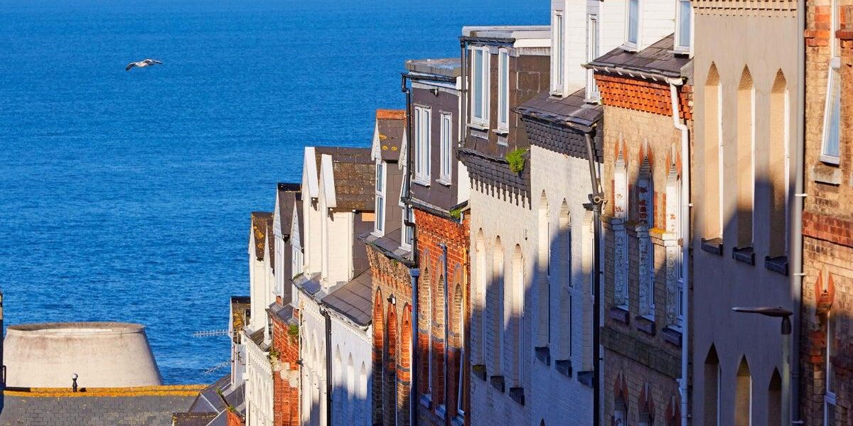 Sea View Properties in East Midlands and Yorkshire See 27% Value Surge Since 2019 Sea View Properties in East Midlands and Yorkshire See 27% Value Surge Since 2019