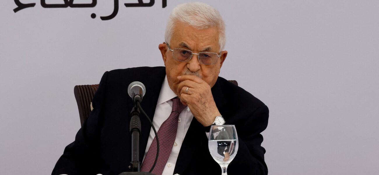 A Phone Call Echoes in the Palestinian Political Void A Phone Call Echoes in the Palestinian Political Void