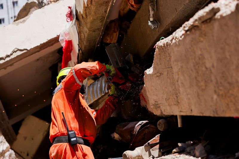 Caracas Aftershocks: Volunteers Bear Grim Burden Amid Diplomatic Churn Caracas Aftershocks: Volunteers Bear Grim Burden Amid Diplomatic Churn