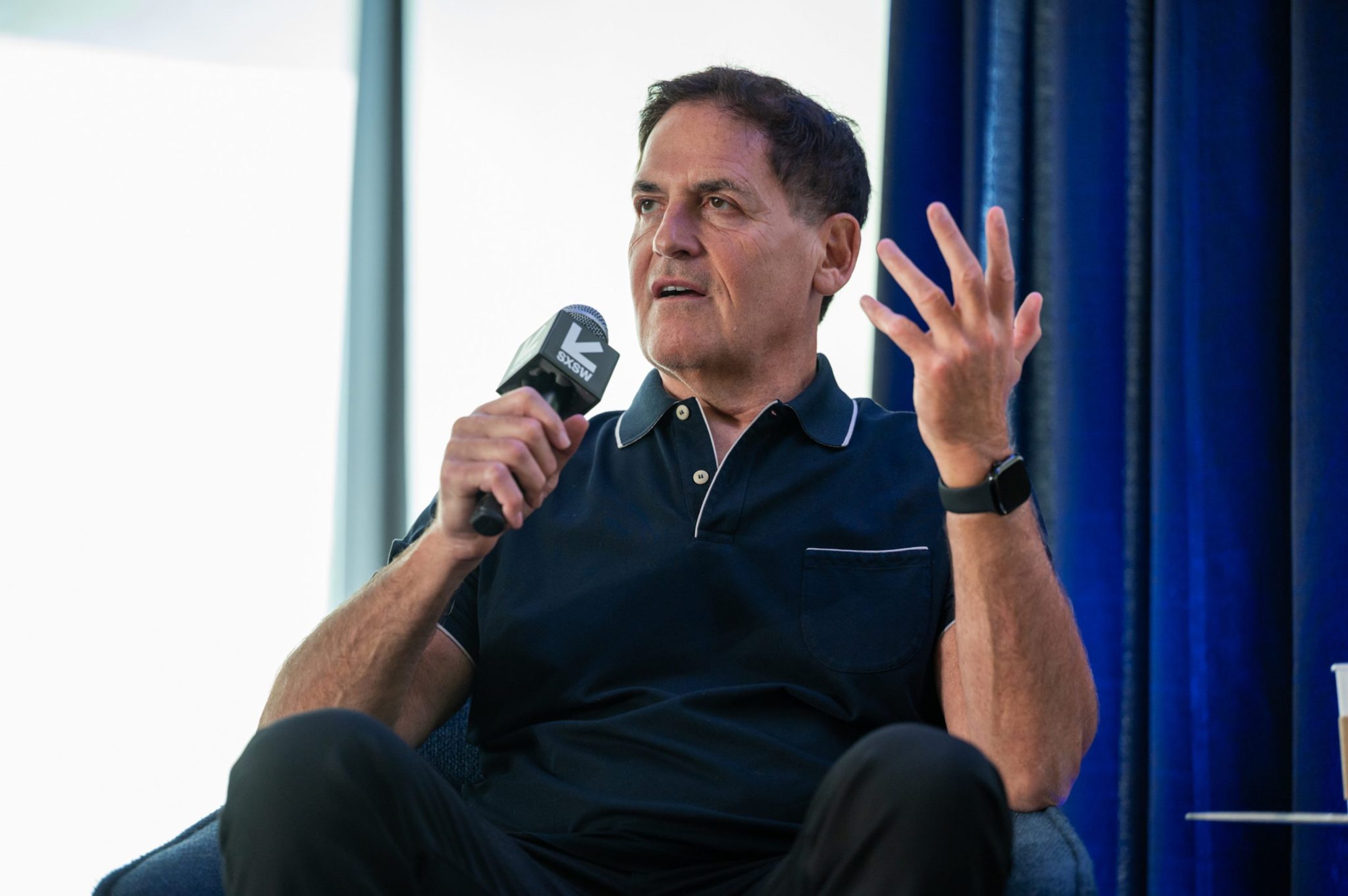 Billionaire’s Bold Play: Mark Cuban Labels Low Wages an ‘Embarrassment’ Billionaire’s Bold Play: Mark Cuban Labels Low Wages an ‘Embarrassment’