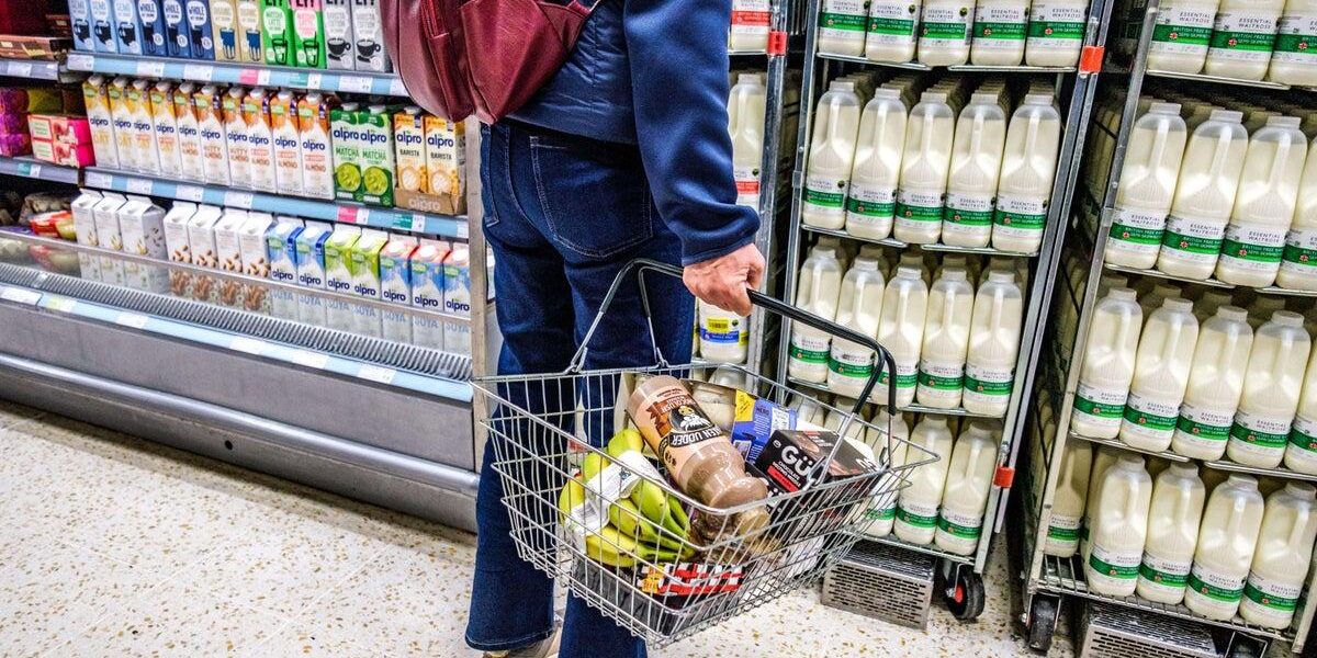 Urgent Supermarket Recall Issued After ‘Veterinary Medicines’ Detected in Milk