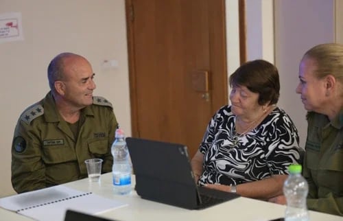 78-Year Solace: Israeli Gravesite Discovery Illuminates Conflict’s Enduring Ghosts 78-Year Solace: Israeli Gravesite Discovery Illuminates Conflict’s Enduring Ghosts