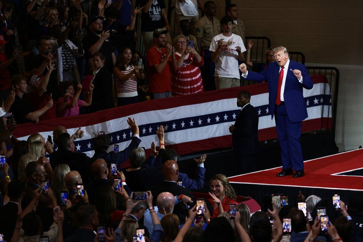 Trump Criticizes Hometown Baseball Team During Georgia Rally