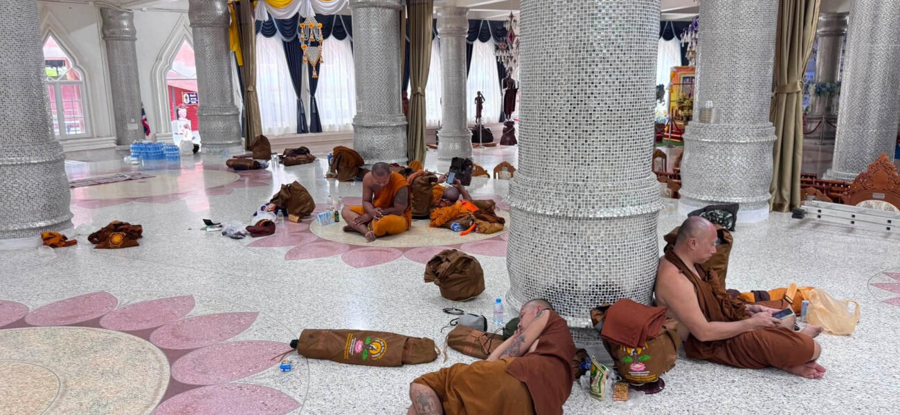 South Asia: Reckless Driver Kills 9 Monks South Asia: Reckless Driver Kills 9 Monks