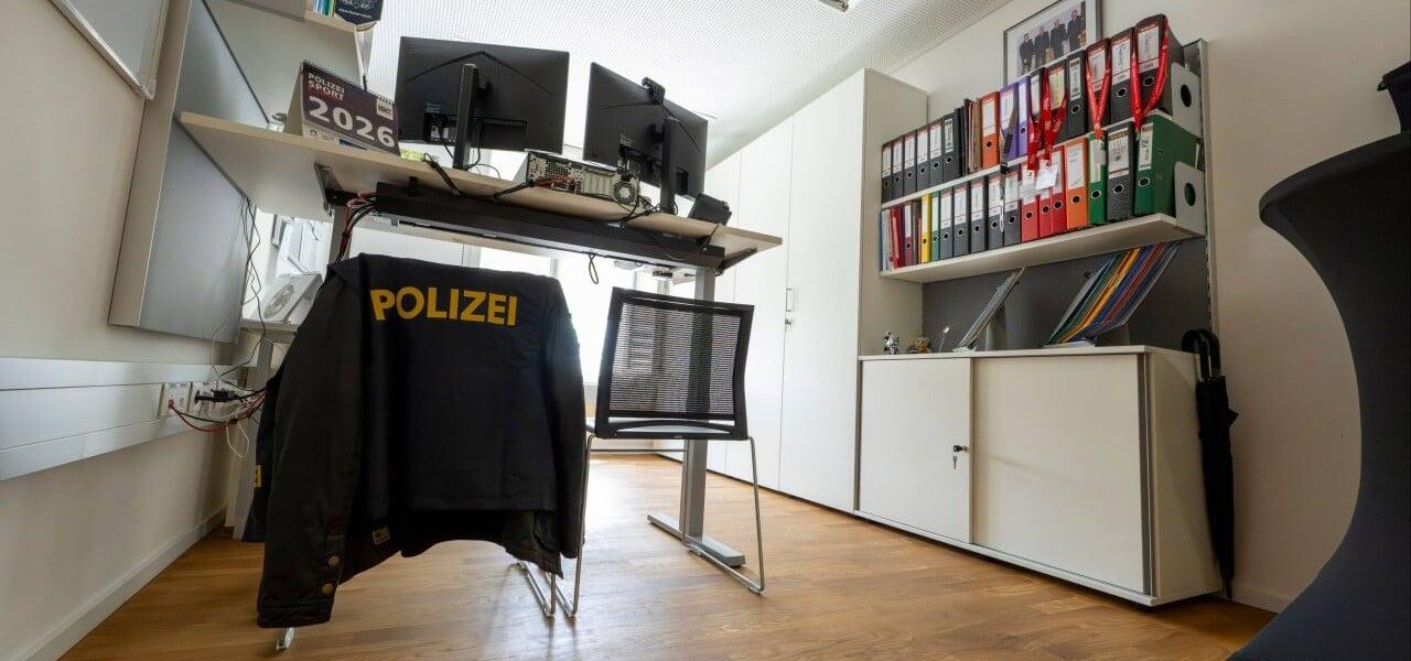 Hitler’s Austrian Birthplace Converted into Police Station to Discourage Neo-Nazis Hitler’s Austrian Birthplace Converted into Police Station to Discourage Neo-Nazis