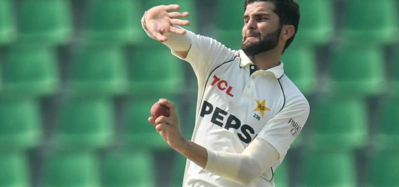 Silent Omission: Star Bowler’s Snub Raises Eyebrows in Cricket-Obsessed Pakistan Silent Omission: Star Bowler’s Snub Raises Eyebrows in Cricket-Obsessed Pakistan