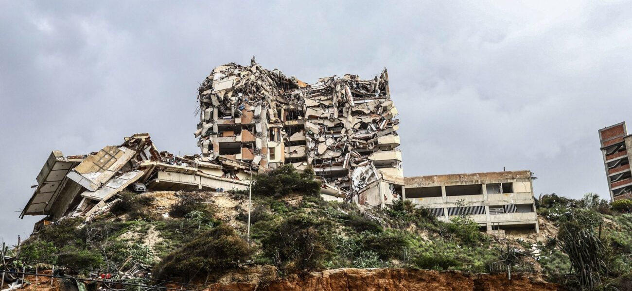 Caracas’ Agony: Venezuelan Quake Catastrophe Unearths Deepest Fault Lines