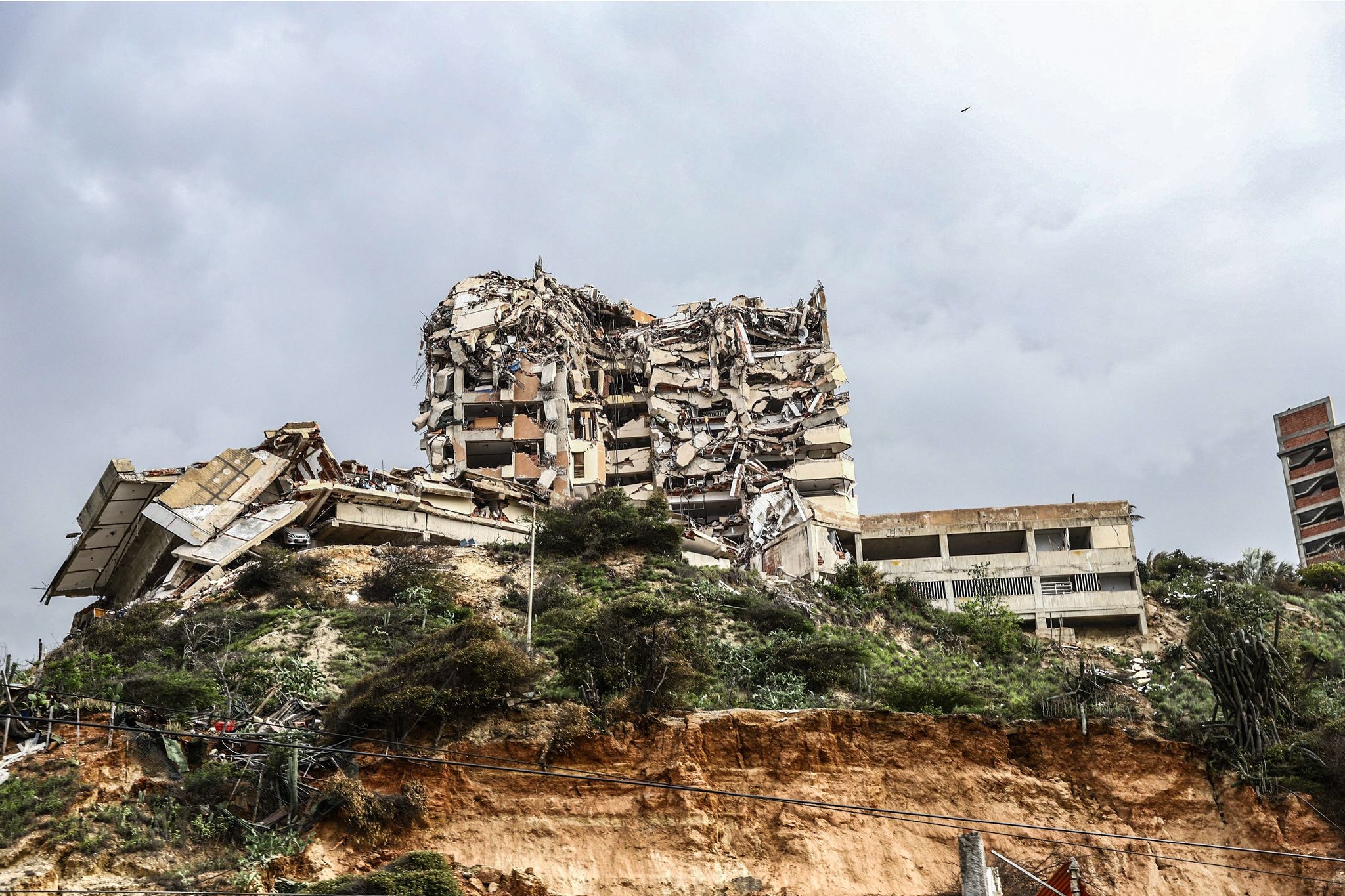 Caracas’ Agony: Venezuelan Quake Catastrophe Unearths Deepest Fault Lines Caracas’ Agony: Venezuelan Quake Catastrophe Unearths Deepest Fault Lines